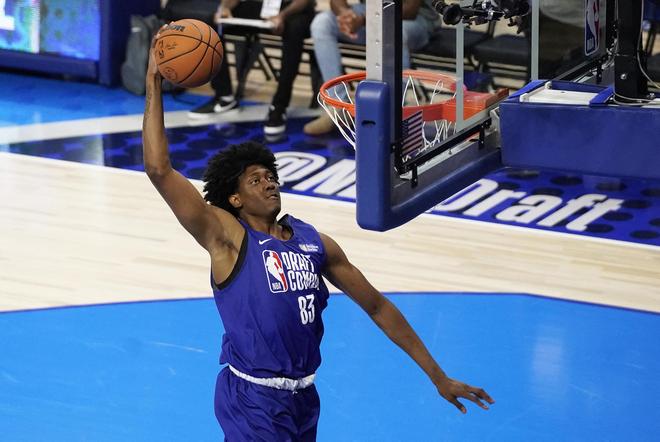 赛事中面临 赛事中面临